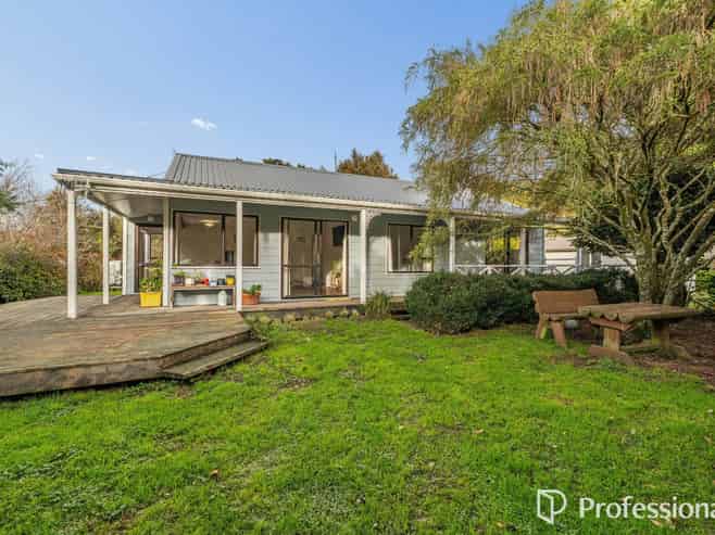 157 Upper Fitzherbert Road, Wainuiomata