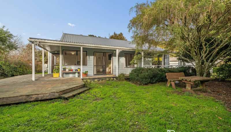 157 Upper Fitzherbert Road, Wainuiomata