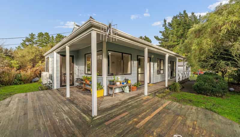 157 Upper Fitzherbert Road, Wainuiomata