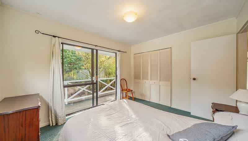 157 Upper Fitzherbert Road, Wainuiomata