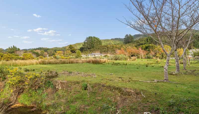 157 Upper Fitzherbert Road, Wainuiomata