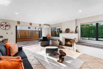 77 Mount Lebanon Crescent, THE GARDENS