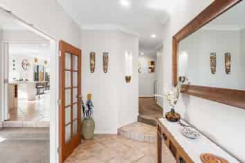 77 Mount Lebanon Crescent, THE GARDENS