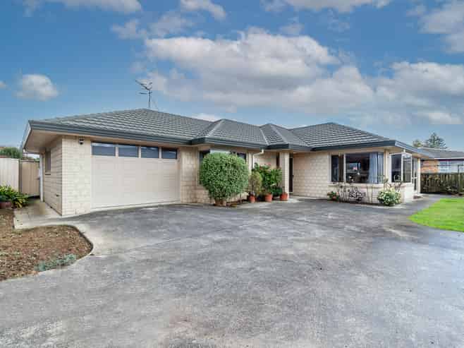 63B Winchester Street, Levin