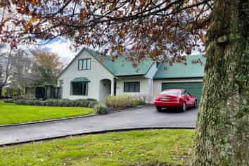 387 Wright Road, AONGATETE