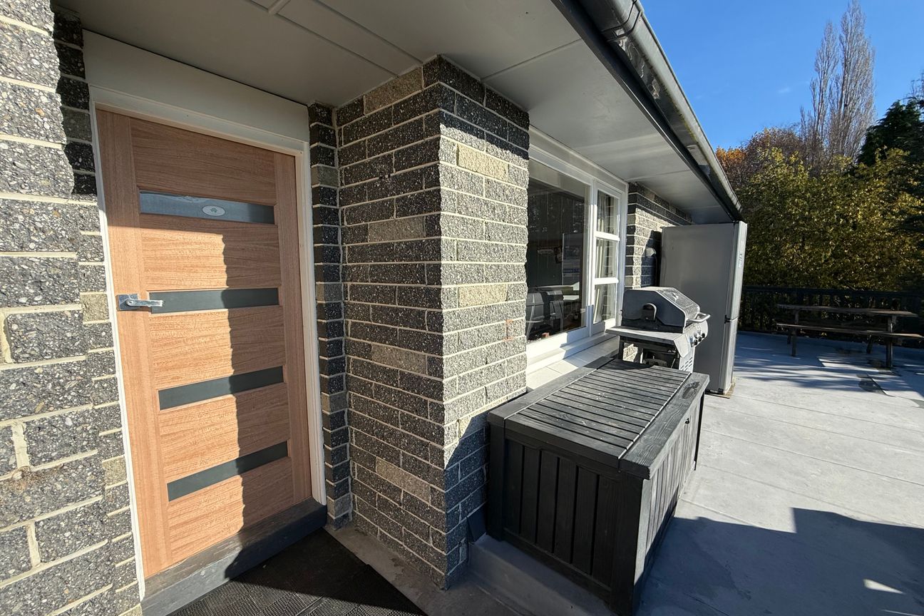 Great Location - Great Home - Vista 2