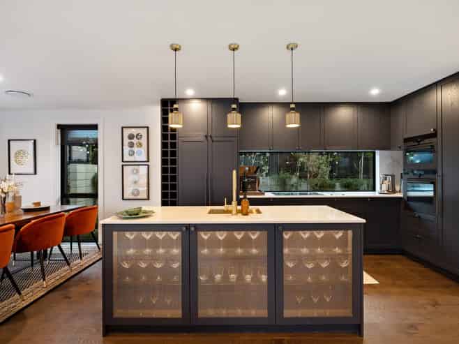 9 Suburb Street, Queenstown
