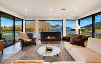 9 Suburb Street, Queenstown
