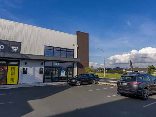 Premium Road Frontage Unit