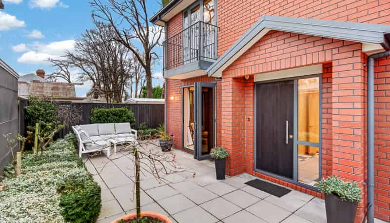 64B Holly Road, Saint Albans