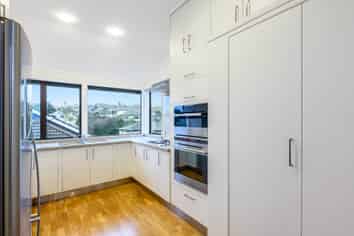 43C The Parade, Saint Heliers