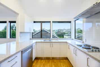 43C The Parade, Saint Heliers