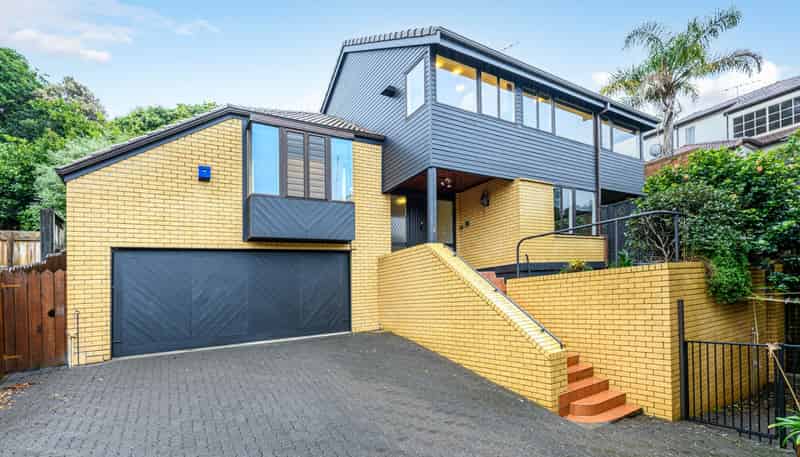 43C The Parade, Saint Heliers