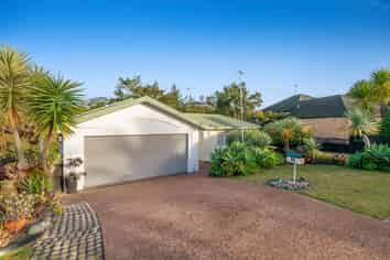 12 Cayman Place, Unsworth Heights