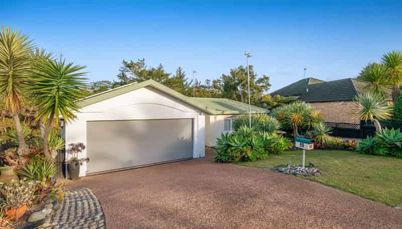 12 Cayman Place, Unsworth Heights
