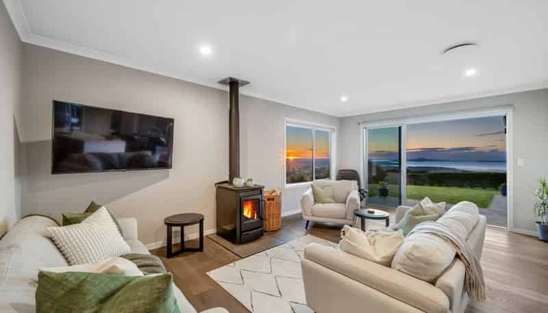 74E Solway Road, Whitford