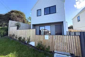 2/123 Barrack Road, Mount Wellington