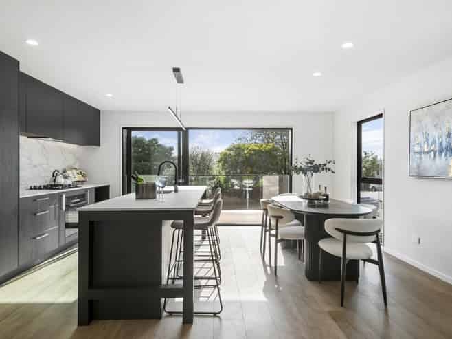 57 Oaktree Avenue, Browns Bay