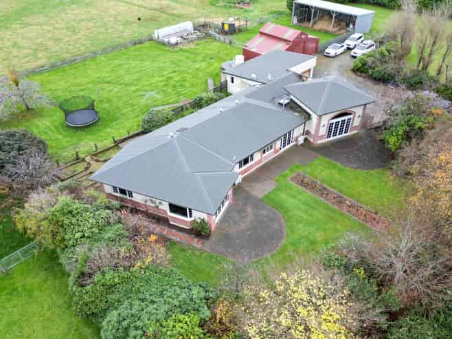 198 Fairweather Road, Mill Road