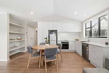304 Third Avenue, Pukehangi