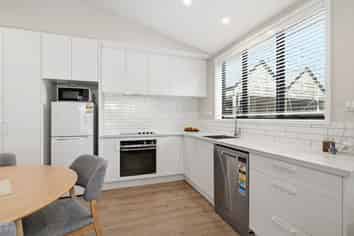 304 Third Avenue, Pukehangi