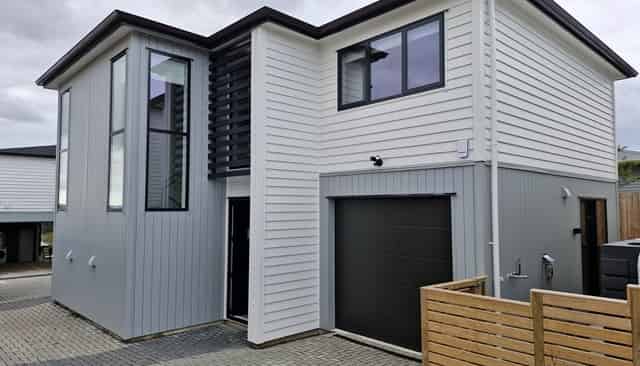 16C Hobsonville Road, West Harbour