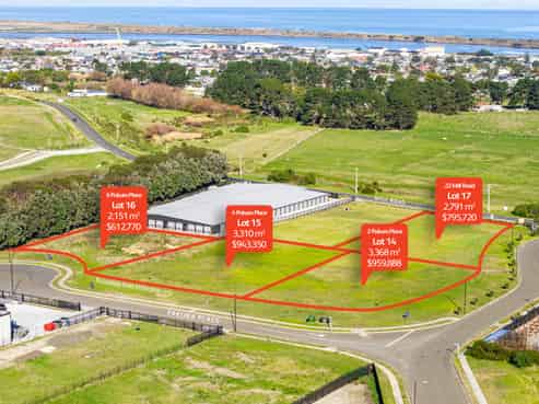 2,151 m2 freehold industrial section