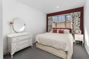 39 Northwood Villas, Northwood