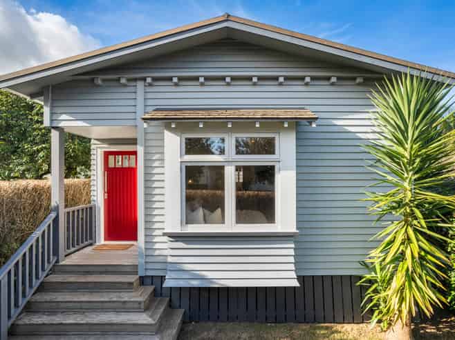 1 Rhodes Avenue, Mount Albert