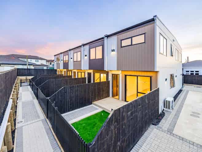 Lot 5/9 Grande Vue Road, Papatoetoe