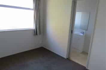 3D Jones Crescent, Melville