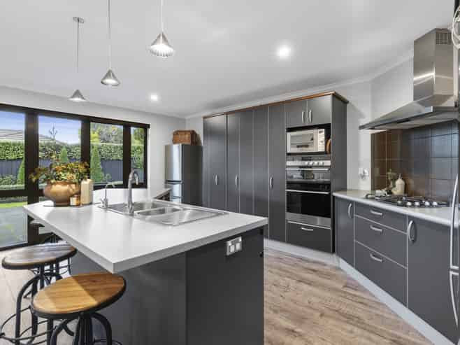 5 Aratia Way, Richmond