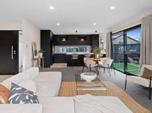 6 Millstead Lane, Casebrook