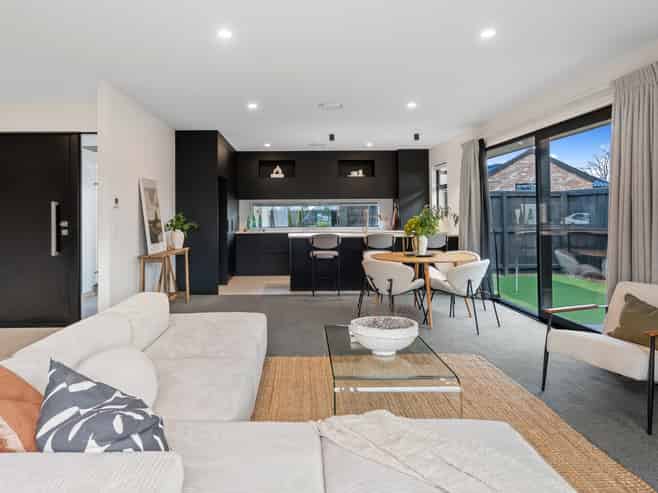 6 Millstead Lane, Casebrook