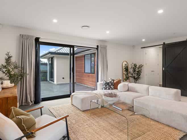 6 Millstead Lane, Casebrook
