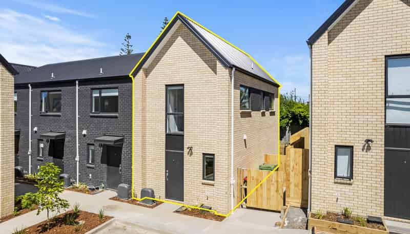 10/125B Metcalfe Road, Ranui