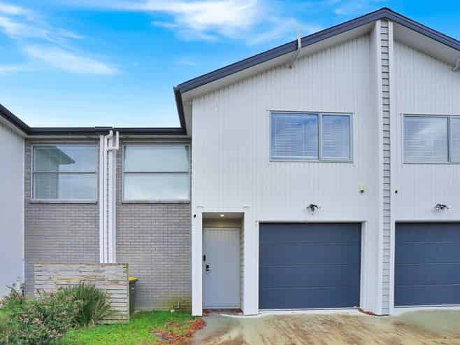 2/23 Laurie Avenue, Papakura