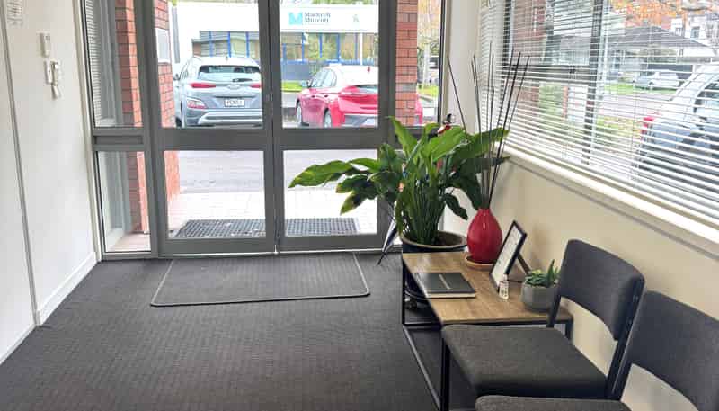 1/13-15 Clifton Road, Hamilton Central