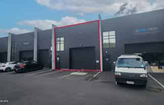 125sqm industrial unit - Silverdale