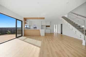 5a Weir Lane, Oteha