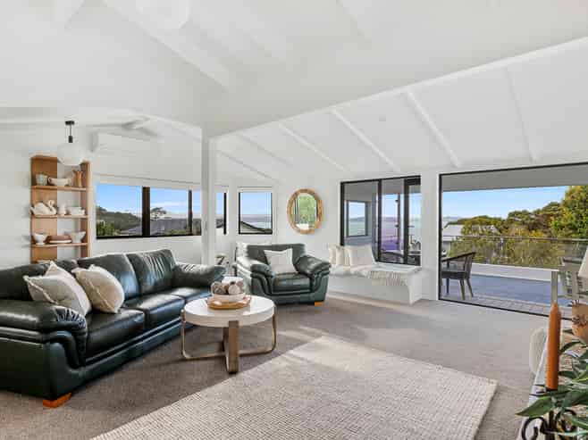 22b Alexander Road, Algies Bay
