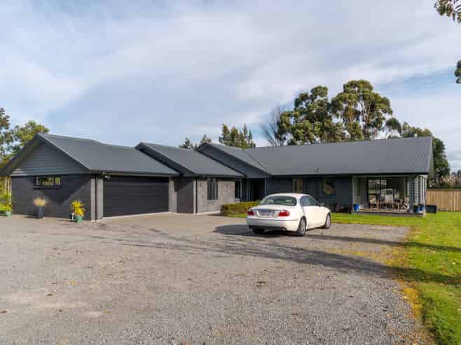 14A Willow Park Drive, Masterton