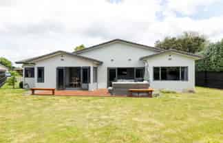 13 Mangakoea Place, Saint Andrews