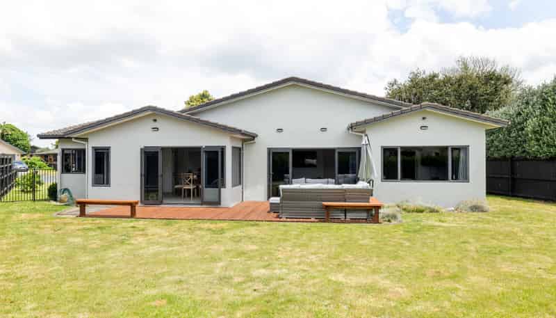 13 Mangakoea Place, Saint Andrews