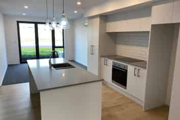 1/16 Unga Place, Beachlands