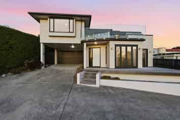 30 Te Ara Crescent, Diamond Harbour