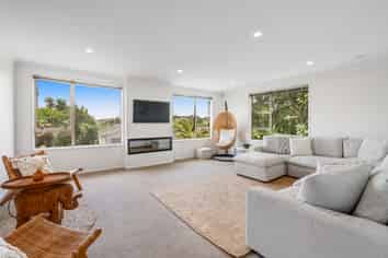 17 Burwood Terrace, Gulf Harbour