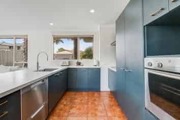 17 Burwood Terrace, Gulf Harbour
