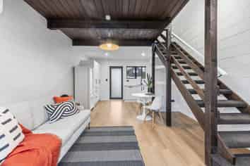 7/9 Sherborne Street, Saint Albans