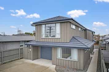557 Hereford Street, Linwood